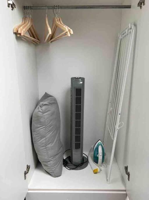 Bright Loft 30min To London