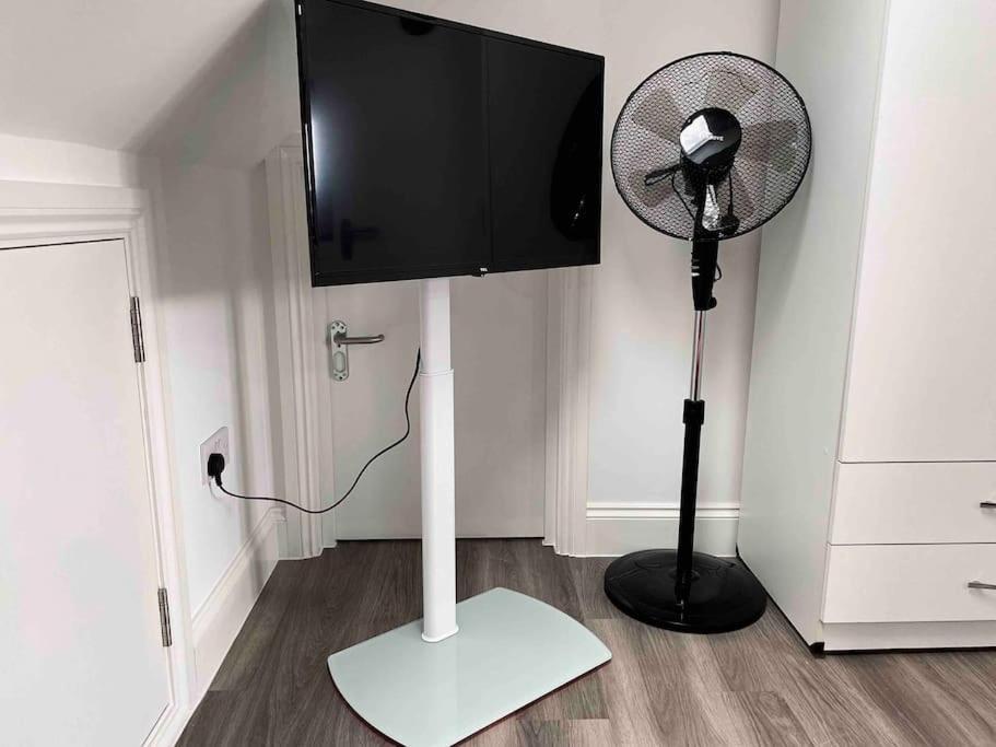 Apartment Bright Loft 30min To *