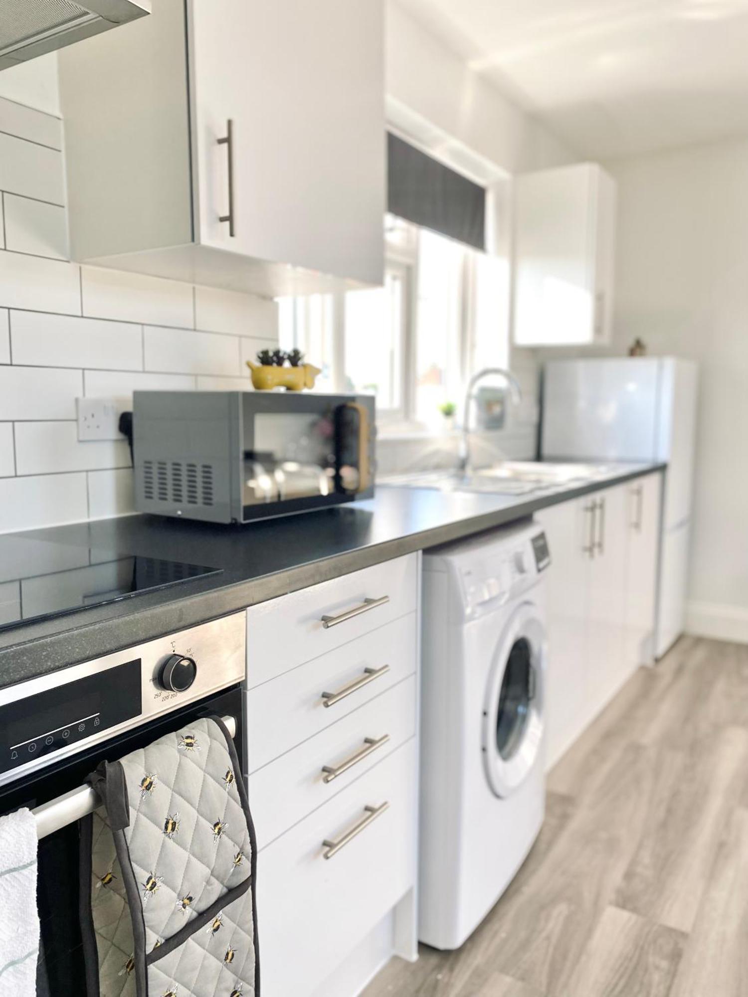 Bright Loft 30min To * London