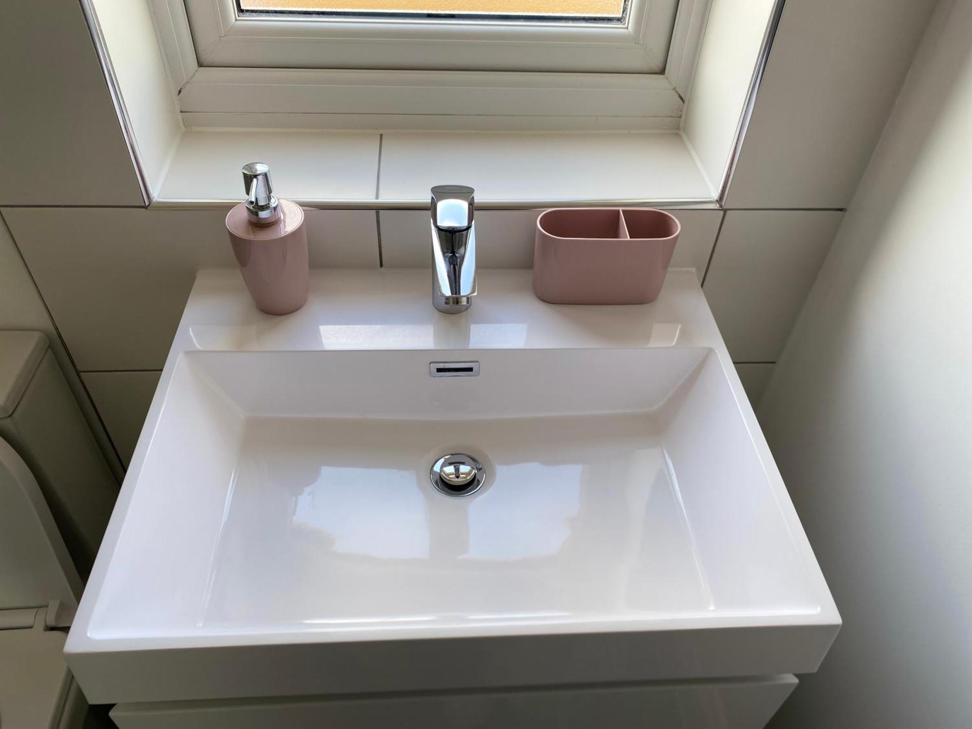 Apartment Bright Loft 30min To *